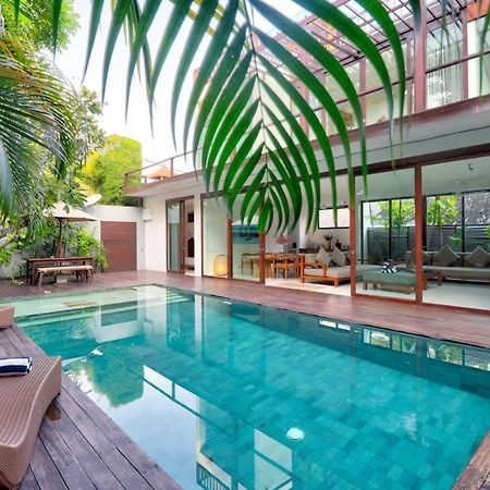 Beach Axis Villa, Seminyak Exterior photo
